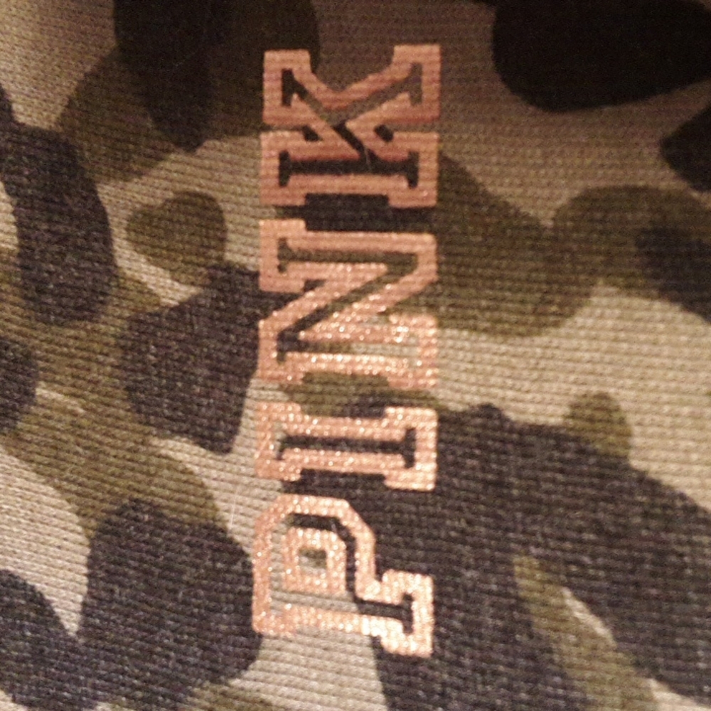 Victoria's Secret Pink Camouflage/Rose Gold lounge suit. - Picture 9 of 16